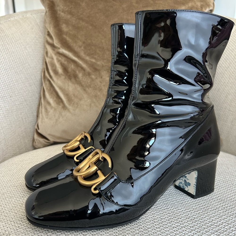 Gucci Victoire GG Ankle Boots EU 38 US 38 Black Patent Leather
